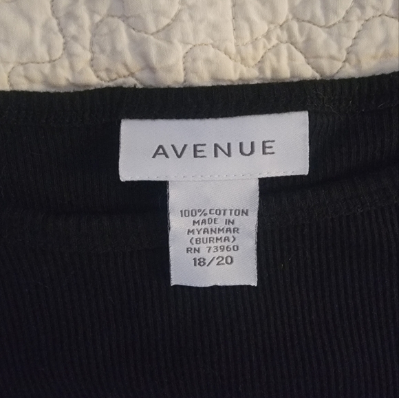 Top - Picture 2 of 2